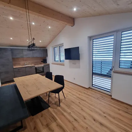 Kogler Zillertal Apartment Fuegenberg